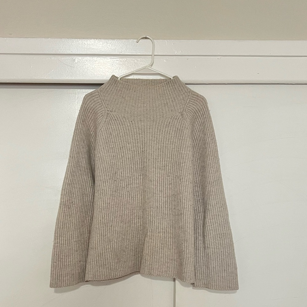 Vince Wool Cashmere Blend Sweater